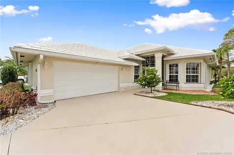 448 SW Fairway Landing Port St Lucie FL 34986