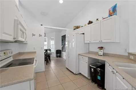 532 SE Ron Rico Terrace Port St Lucie FL 34983