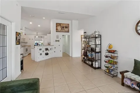 532 SE Ron Rico Terrace Port St Lucie FL 34983