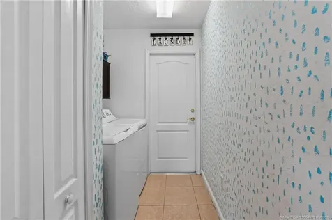 532 SE Ron Rico Terrace Port St Lucie FL 34983