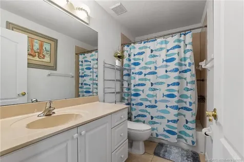 532 SE Ron Rico Terrace Port St Lucie FL 34983