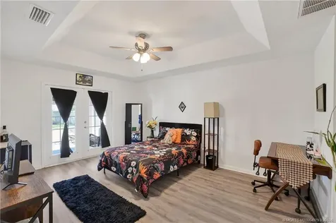 532 SE Ron Rico Terrace Port St Lucie FL 34983