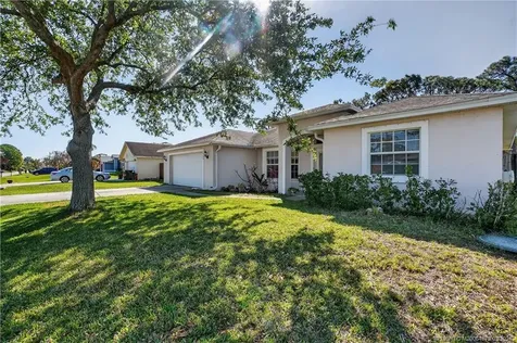 532 SE Ron Rico Terrace Port St Lucie FL 34983