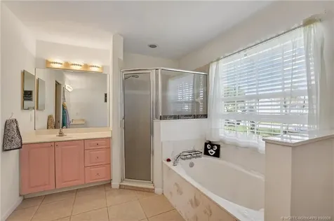 532 SE Ron Rico Terrace Port St Lucie FL 34983