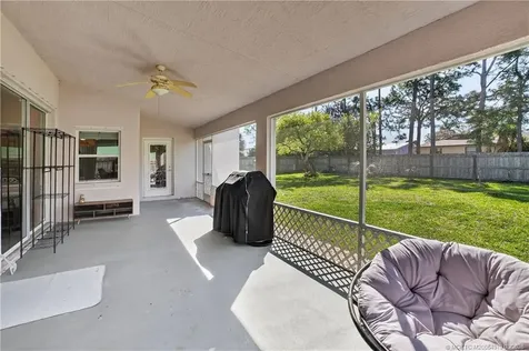 532 SE Ron Rico Terrace Port St Lucie FL 34983