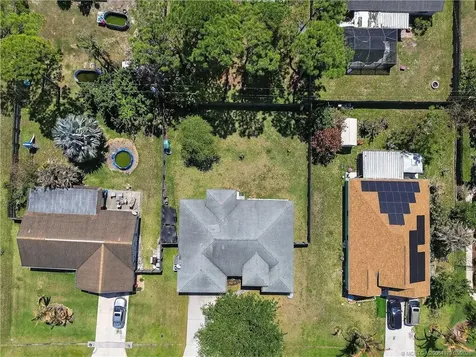 532 SE Ron Rico Terrace Port St Lucie FL 34983