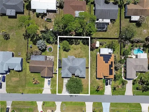 532 SE Ron Rico Terrace Port St Lucie FL 34983