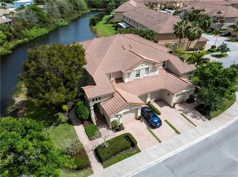 691 SW Glen Crest Way Stuart FL 34997