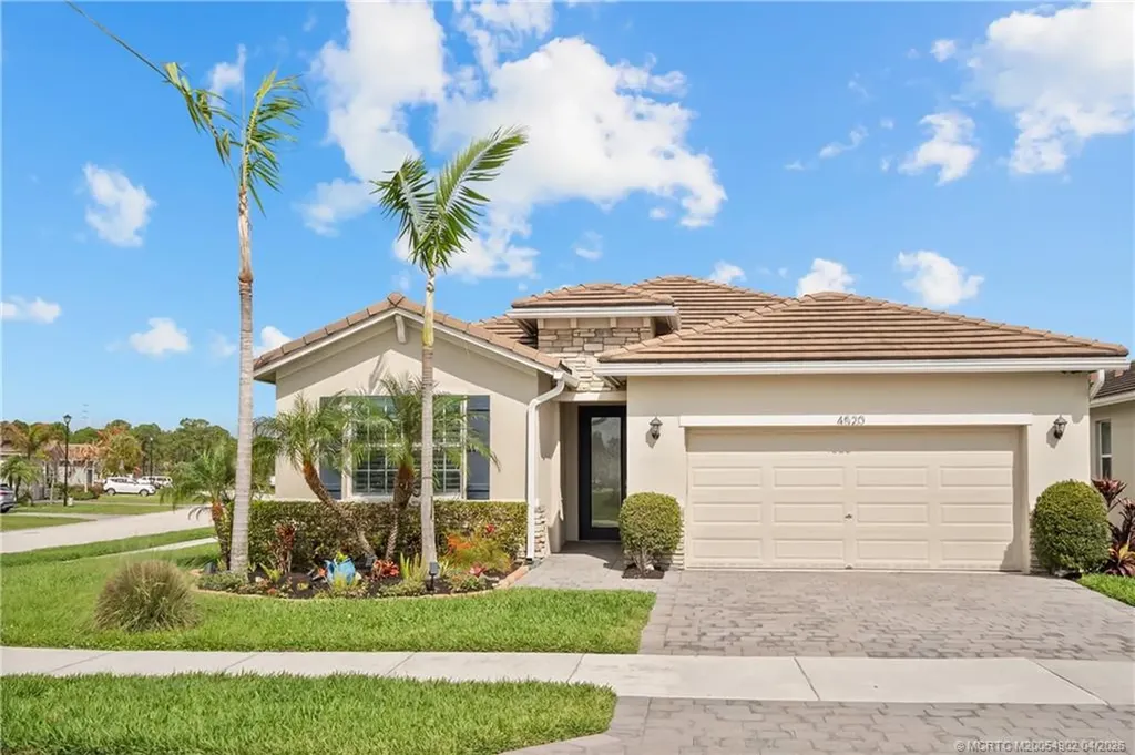 4520 NW Exchange Avenue Jensen Beach FL 34957