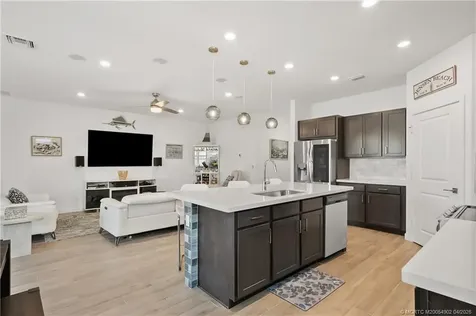 4520 NW Exchange Avenue Jensen Beach FL 34957