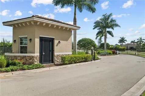 4520 NW Exchange Avenue Jensen Beach FL 34957
