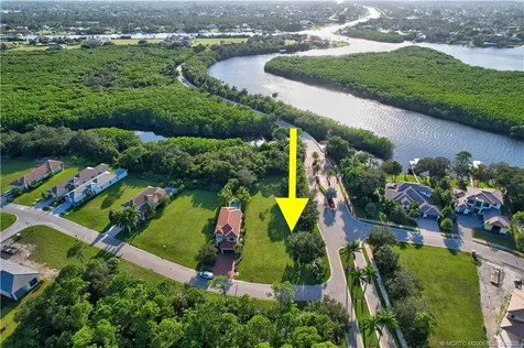 103 SE Via Bisento Port St Lucie FL 34952