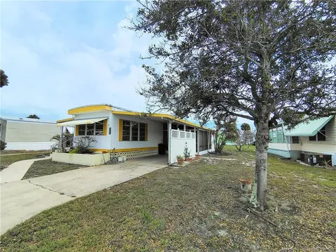2465 SE Penny Lane Stuart FL 34994