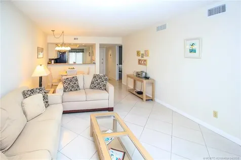 4680 NE Sandpebble Trace Stuart FL 34996