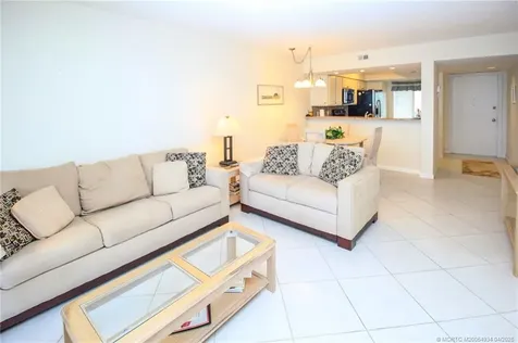 4680 NE Sandpebble Trace Stuart FL 34996