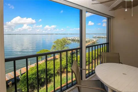 4680 NE Sandpebble Trace Stuart FL 34996