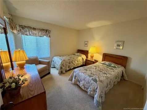 4680 NE Sandpebble Trace Stuart FL 34996