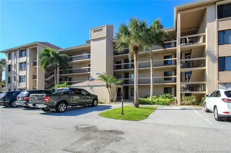 4680 NE Sandpebble Trace Stuart FL 34996