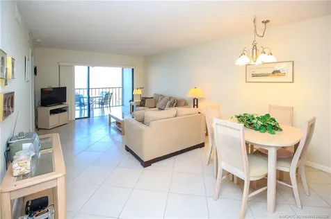 4680 NE Sandpebble Trace Stuart FL 34996