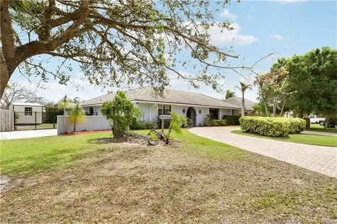 4379 SE Tall Pines Avenue Stuart FL 34997