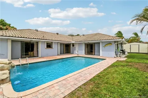 4379 SE Tall Pines Avenue Stuart FL 34997