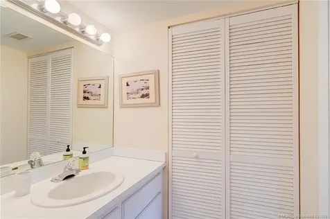 271 NE Edgewater Drive Stuart FL 34996