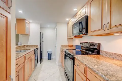 271 NE Edgewater Drive Stuart FL 34996