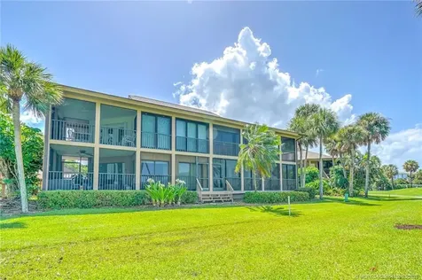 271 NE Edgewater Drive Stuart FL 34996