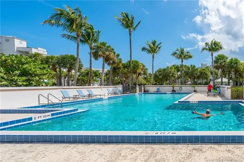 271 NE Edgewater Drive Stuart FL 34996