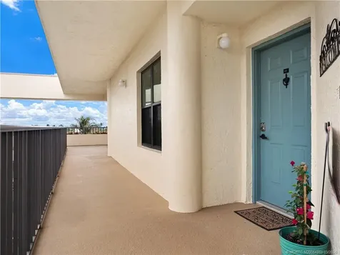 221 NE Plantation Road Stuart FL 34996