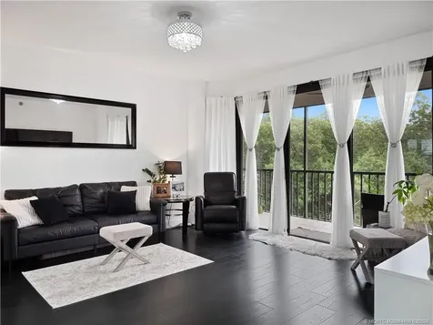 221 NE Plantation Road Stuart FL 34996