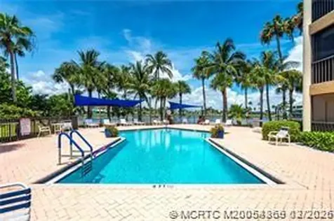 221 NE Plantation Road Stuart FL 34996
