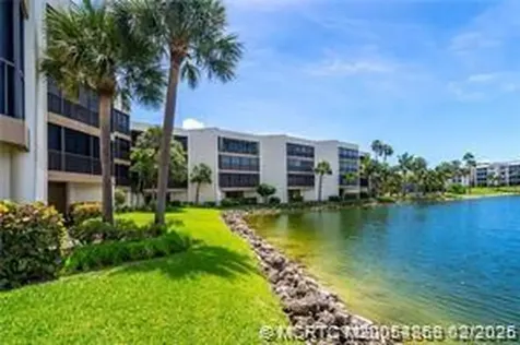 221 NE Plantation Road Stuart FL 34996