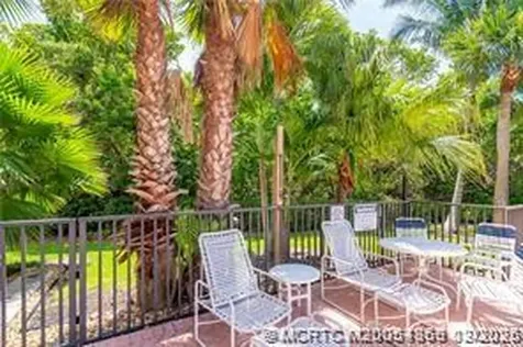 221 NE Plantation Road Stuart FL 34996