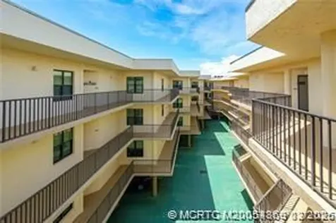 221 NE Plantation Road Stuart FL 34996