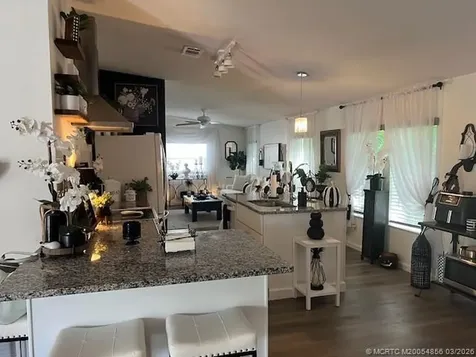 2555 Pga Boulevard Palm Beach Gardens FL 33410
