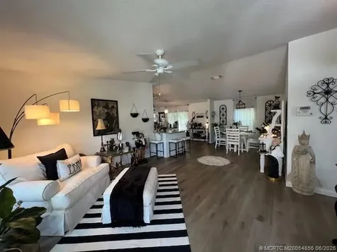 2555 Pga Boulevard Palm Beach Gardens FL 33410