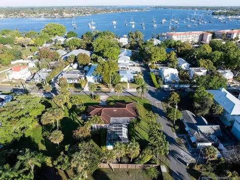 701 SW Cleveland Avenue Stuart FL 34994