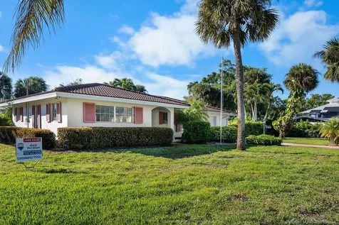 701 SW Cleveland Avenue Stuart FL 34994