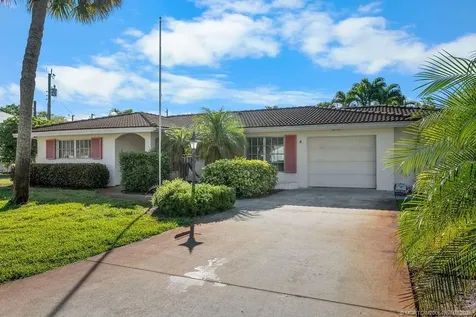 701 SW Cleveland Avenue Stuart FL 34994