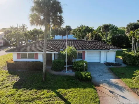 701 SW Cleveland Avenue Stuart FL 34994