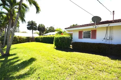 701 SW Cleveland Avenue Stuart FL 34994