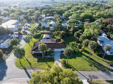 701 SW Cleveland Avenue Stuart FL 34994