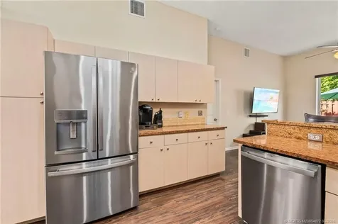 121 Woodlake Circle Greenacres FL 33463