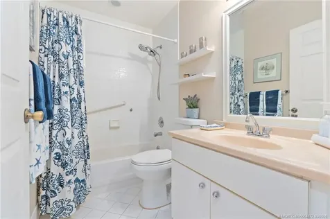 121 Woodlake Circle Greenacres FL 33463