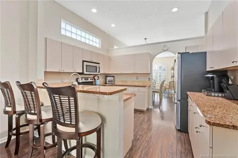 121 Woodlake Circle Greenacres FL 33463