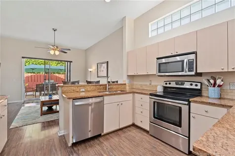 121 Woodlake Circle Greenacres FL 33463