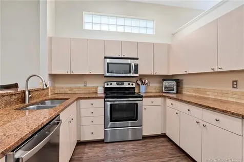 121 Woodlake Circle Greenacres FL 33463