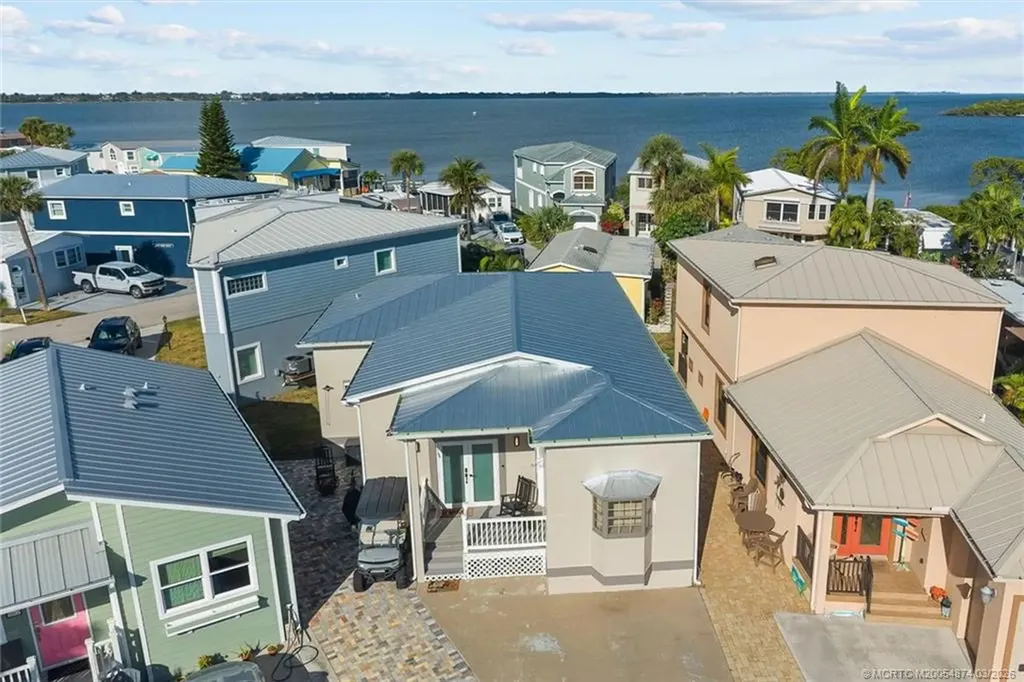 561 Nettles Boulevard Jensen Beach FL 34957