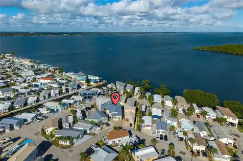 561 Nettles Boulevard Jensen Beach FL 34957